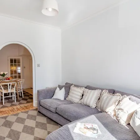 Tatil Evi 3 Bed In Oc-d32616 *