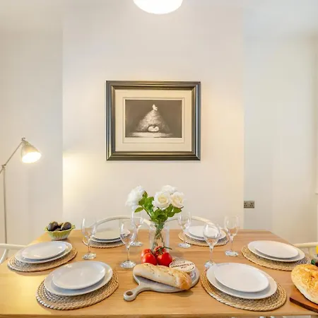 3 Bed In Oc-d32616 Harrogate